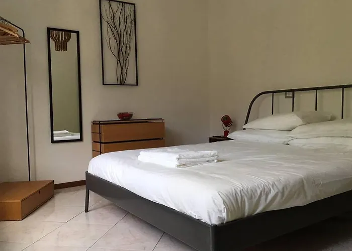 Le Girandole Apartment Como